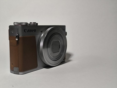 Canon powershot 2 mp - x, 20.2